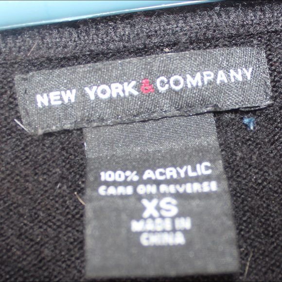 Black New York and Company soft sweater - Picture 2 of 2