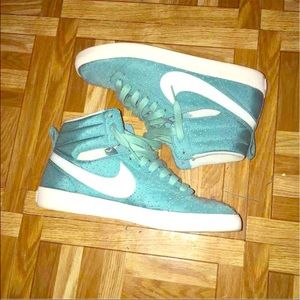Teal NIKEs women's