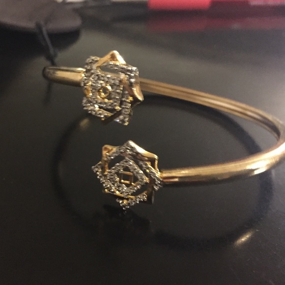 Jewelry - Picture 2 of 4