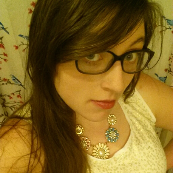 Meet your Posher, Tabithia - Picture 2 of 2