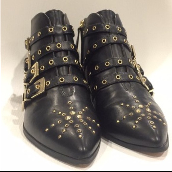Trafaluc (Zara) Buckled Booties