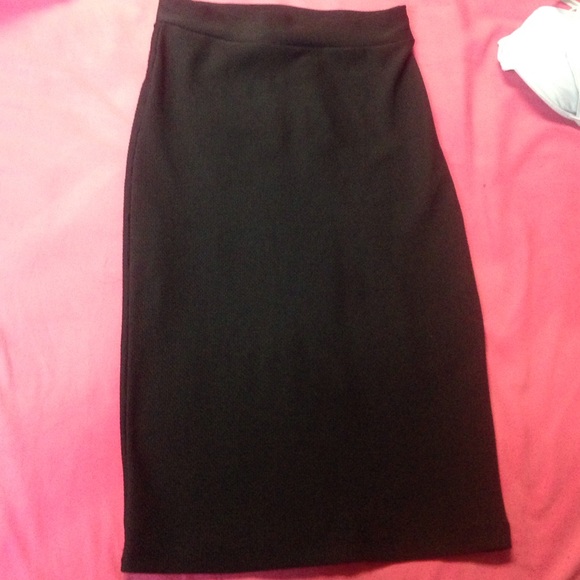 Black pencil skirt