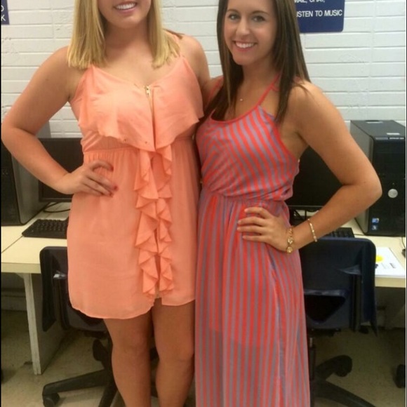 💋Peach zipper dress!!💋 - Picture 3 of 3