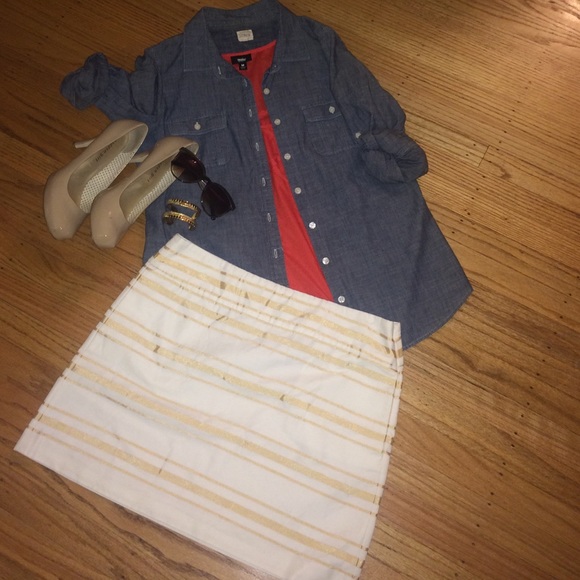 J Crew white & gold mini ☀️🎉📢🙉