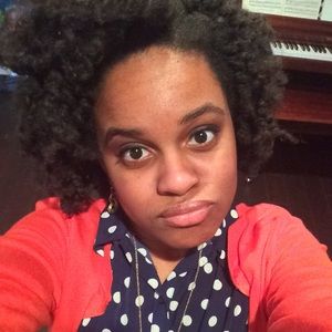 Meet your Posher, Crystal