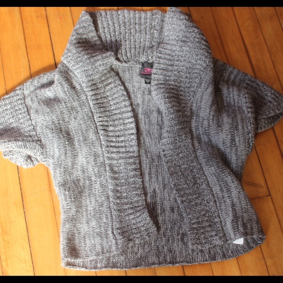 2b Bebe shrug - Picture 2 of 3