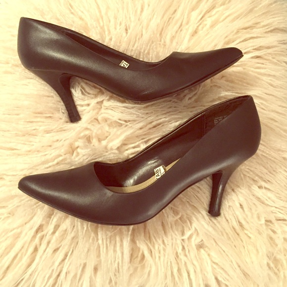Pointed Toe Kitten Heels