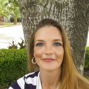 Meet your Posher, Daniella