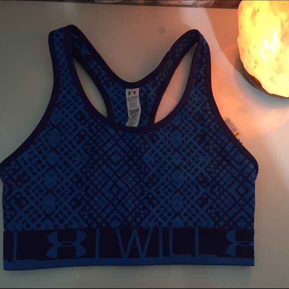 Under Armour sports bra - Picture 2 of 4