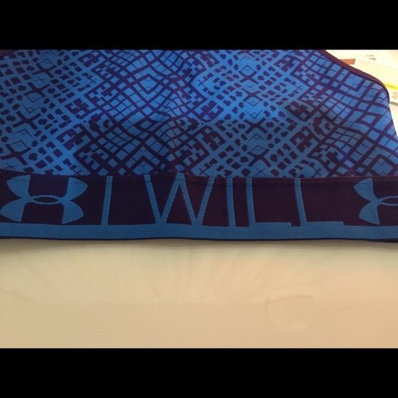 Under Armour sports bra - Picture 3 of 4