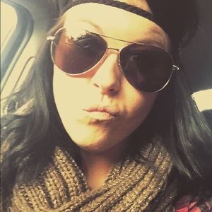 Meet your Posher, Aubrie