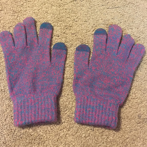 Knit screen tough gloves.