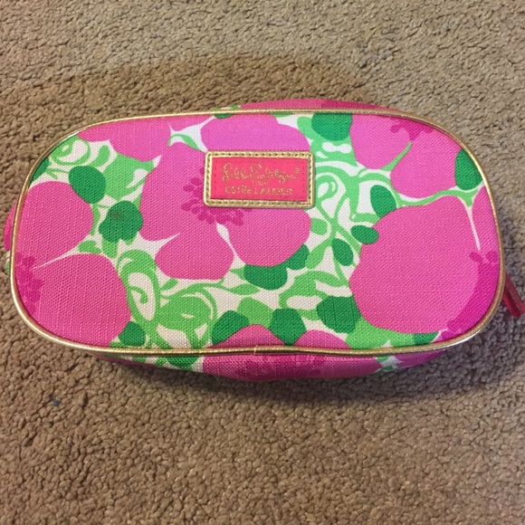 Estée Lauder cosmetic bag.