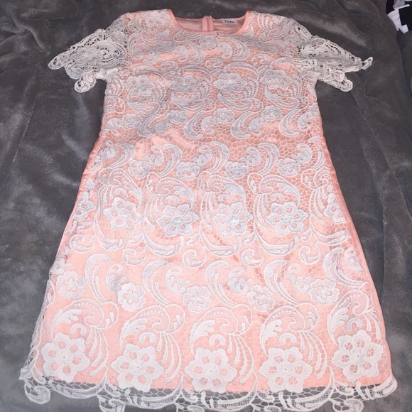 Tobi Dresses & Skirts - TOBI dress