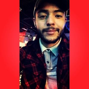 Meet your Posher, Carlos