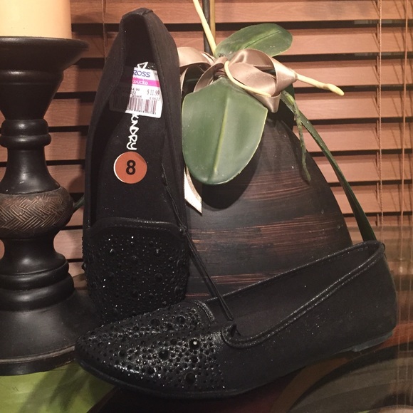 Black sparkle flats!