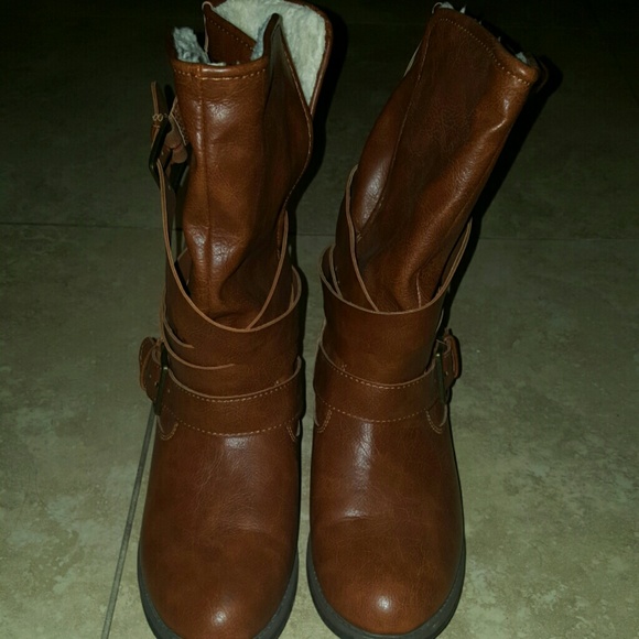 Forever 21 fall boots - Picture 3 of 4