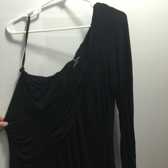 Black One Shoulder Top