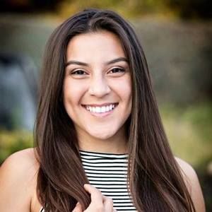 Meet your Posher, Gloria