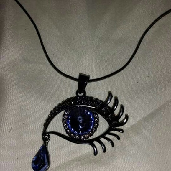 SOLD - Eye Necklace - Picture 2 of 2