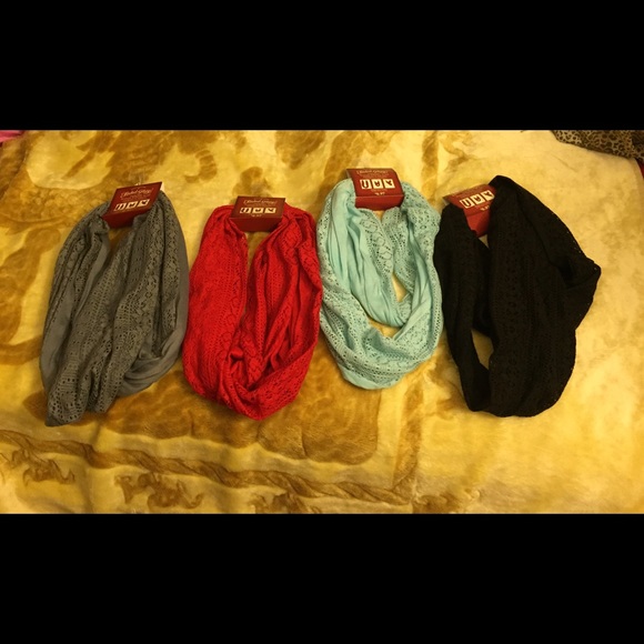 Scarfs!