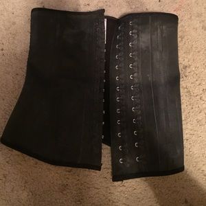 Waist trainer 34