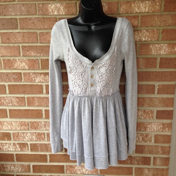 Free People Tops - Free People grey top size medium