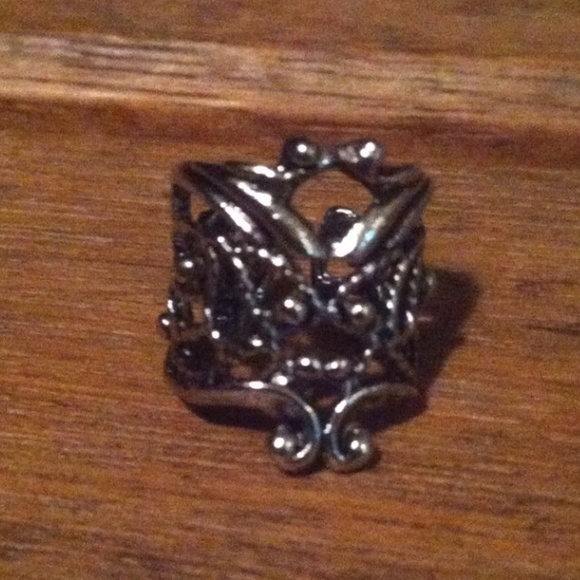 Ear cuff - Picture 2 of 4