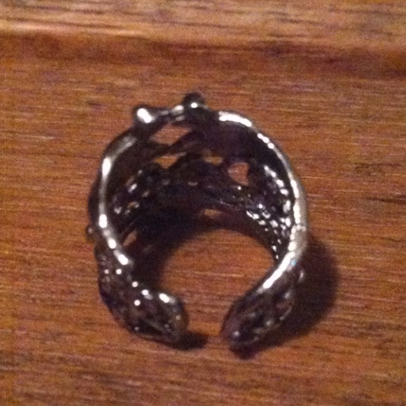 Ear cuff - Picture 3 of 4