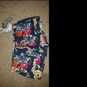 Floral print shorts