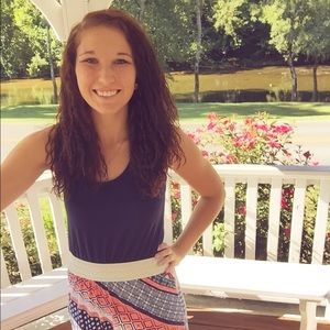 Meet your Posher, Nicole
