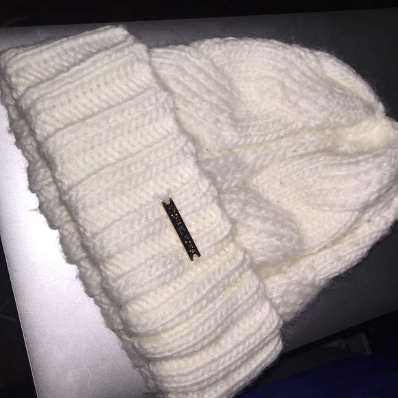 Michael Kors knitted cap - Picture 1 of 3