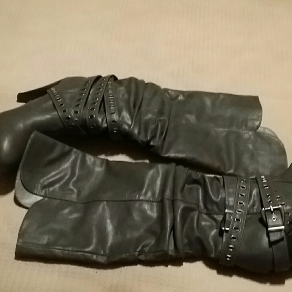 SEXY GRAY BOOTS - Picture 3 of 4