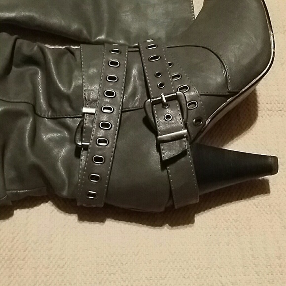 SEXY GRAY BOOTS - Picture 4 of 4