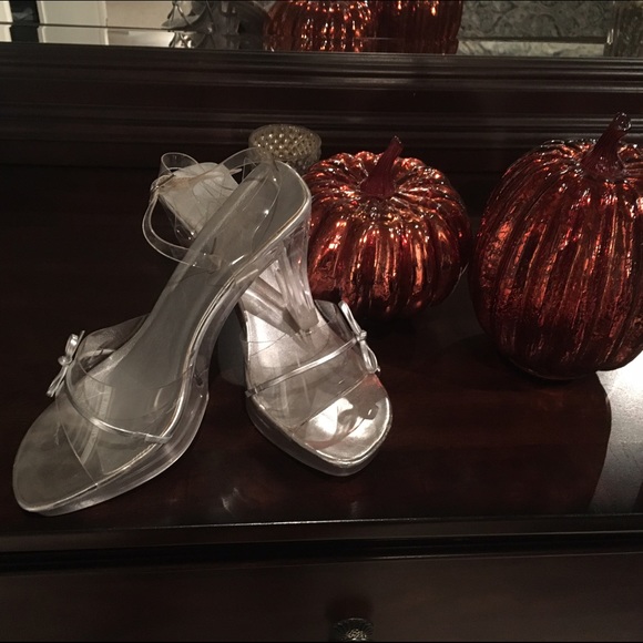 Michelangelo Paula heels size 9