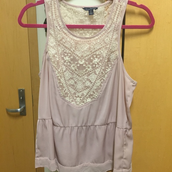 Light pink American Eagle tank top