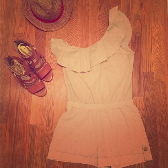 Linen romper.