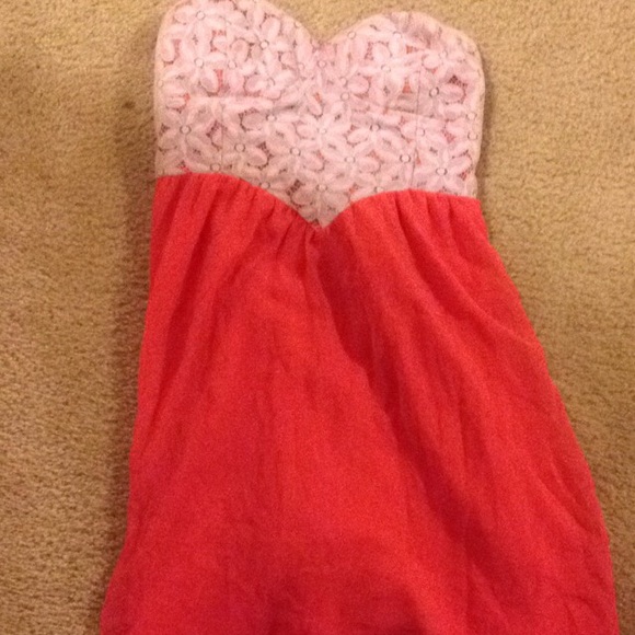 Lacey, coral dress - Picture 2 of 2
