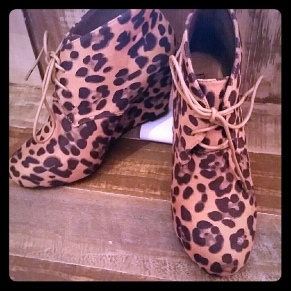 Leopard booties