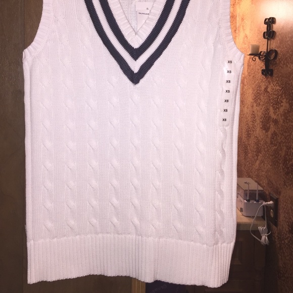 New - Picture 3 of 3