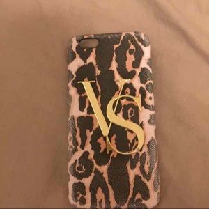 VS Leopard case