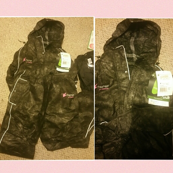 SOLD on M_rcari! Frog Toggs and Shoe Protectors - Picture 2 of 4