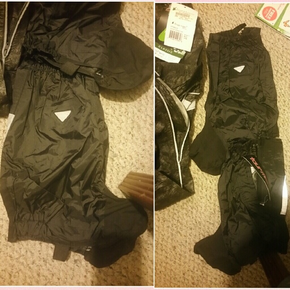 SOLD on M_rcari! Frog Toggs and Shoe Protectors - Picture 3 of 4