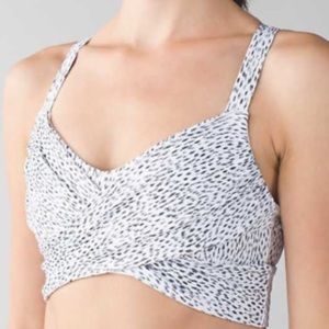 Lululemon Wrap It Up Bra Size 6