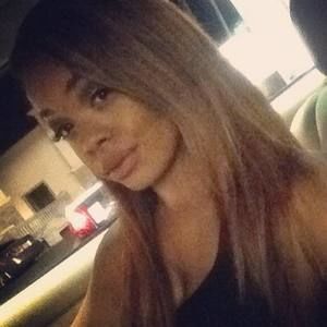 Meet your Posher, Simone