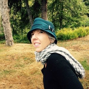 Meet your Posher, Laurie ann