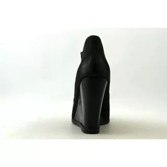 Sold - Picture 3 of 4