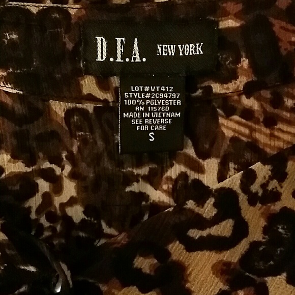 Animal print sheer blouse - Picture 3 of 3