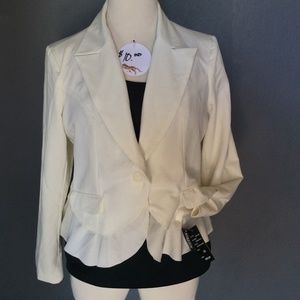 Women's Plus Size White Blazer New With Tags 1X