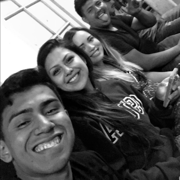 Meet your Posher, Jorge - Picture 1 of 1